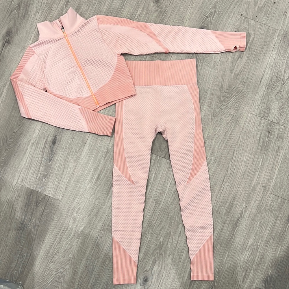 Athletic Set - image 1